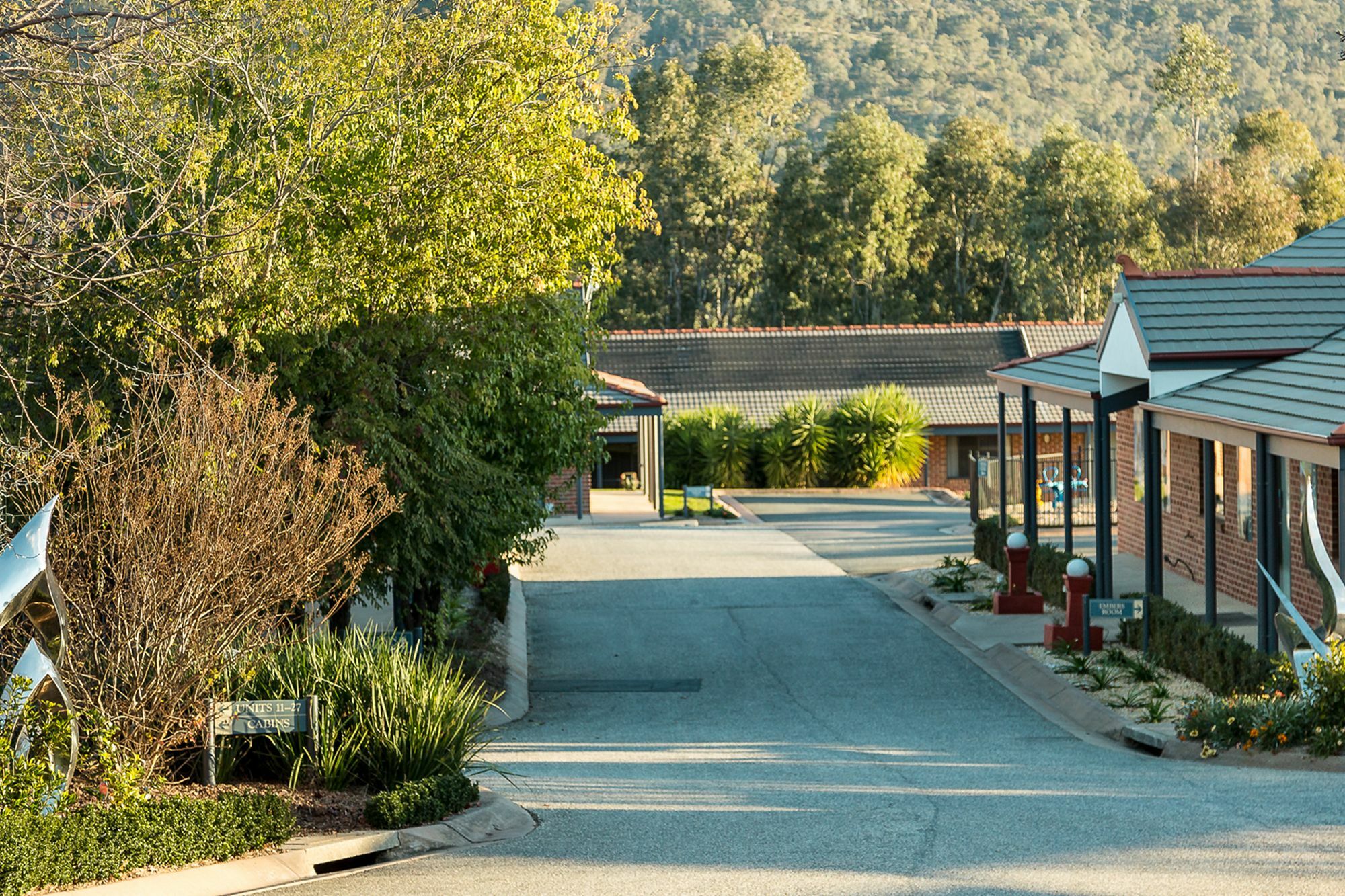 Blazing Stump Motel & Suites Wodonga Exterior photo